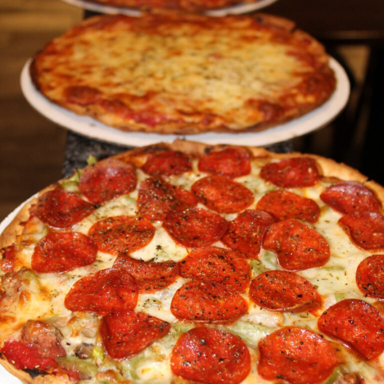 Gourmet Pizza 768x768